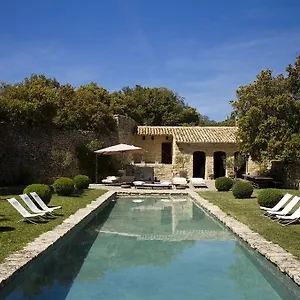 https://le-mas-de-la-tannerie.fr-provencehotel.com